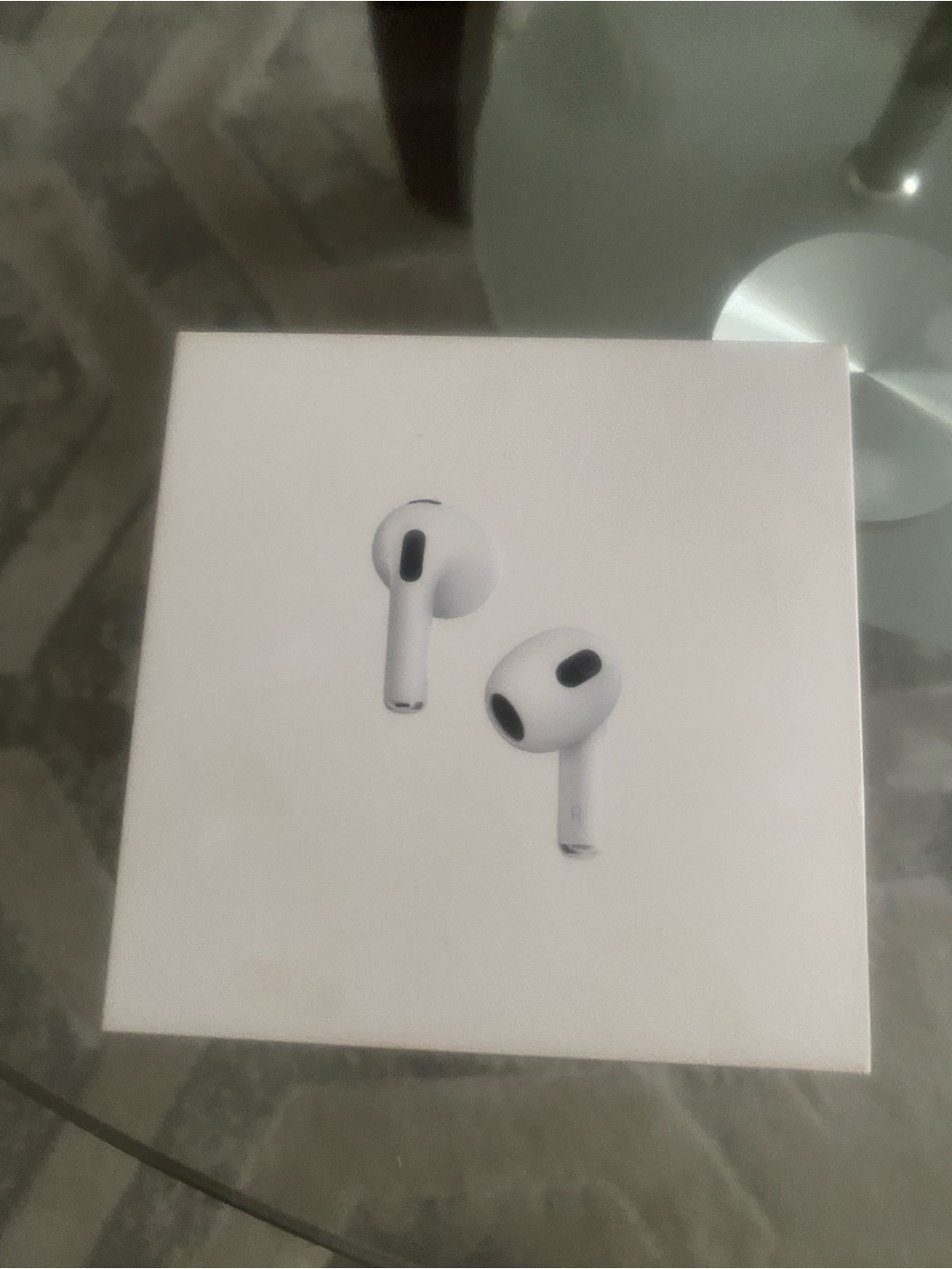 Apple White AirPods with MagSafe Charging Case, 3th generation